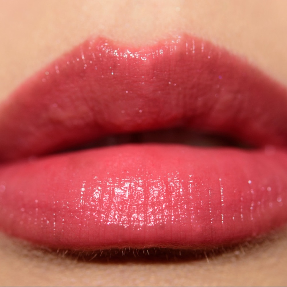 Yves Saint Laurent Rouge Volupté Rock ‘N Shine Lipstick in 10 Pink Bass - BNIB - Picture 4 of 16